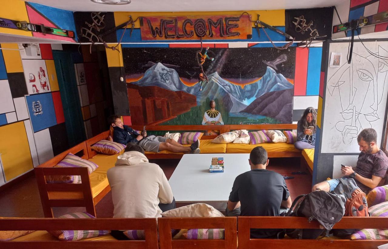 Big Mountain Hostel ワラス エクステリア 写真