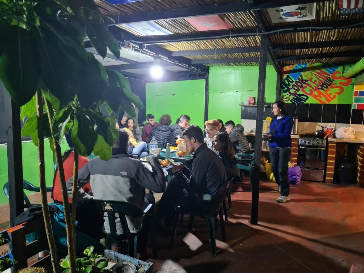 Big Mountain Hostel ワラス エクステリア 写真
