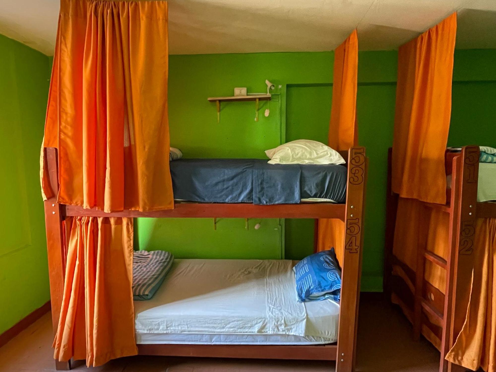 Big Mountain Hostel ワラス エクステリア 写真